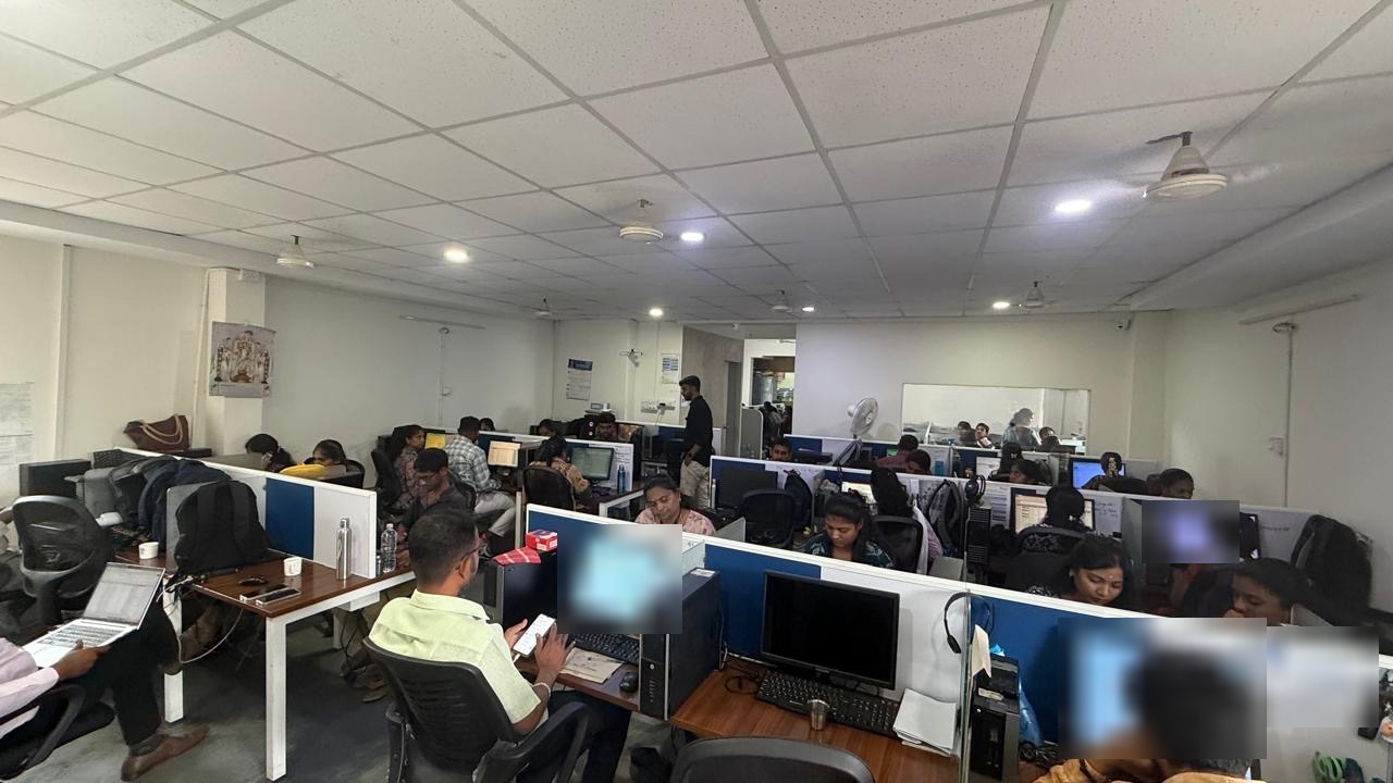 SK Business Solution operations floor with calling teams at work